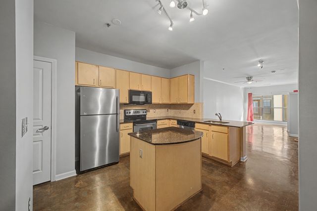 1803 Broadway Apt 612, Nashville, TN 37203