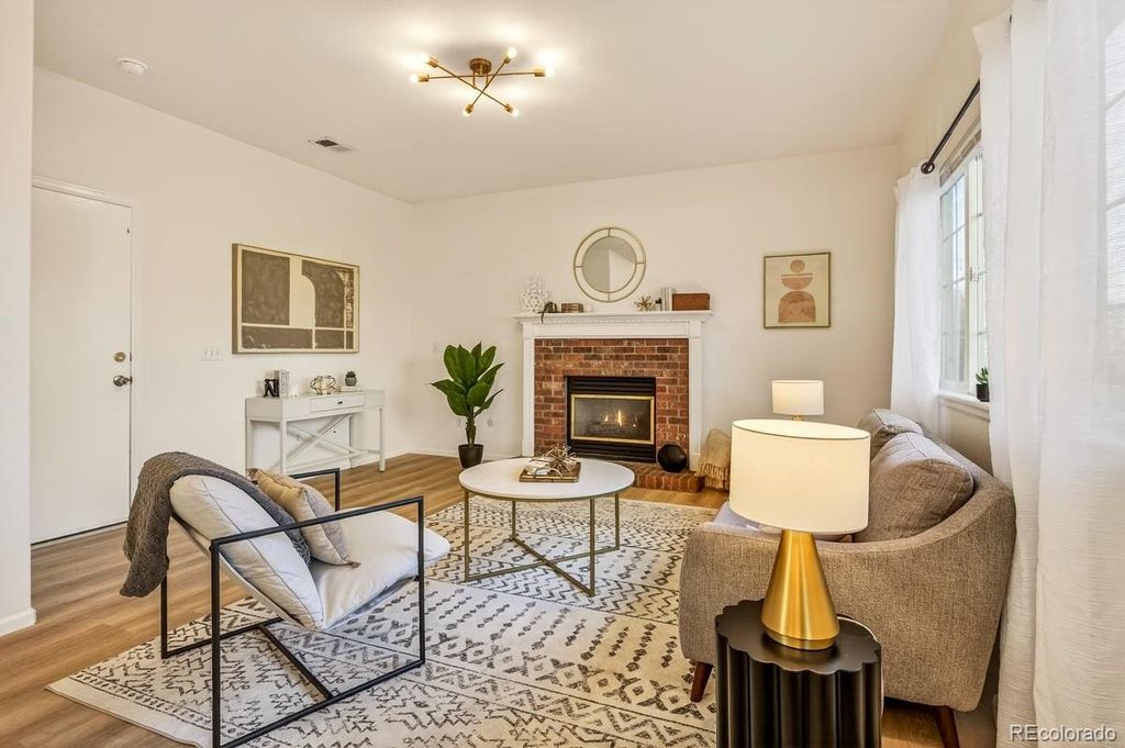 18765 E Crestridge Drive, Aurora, CO 80015