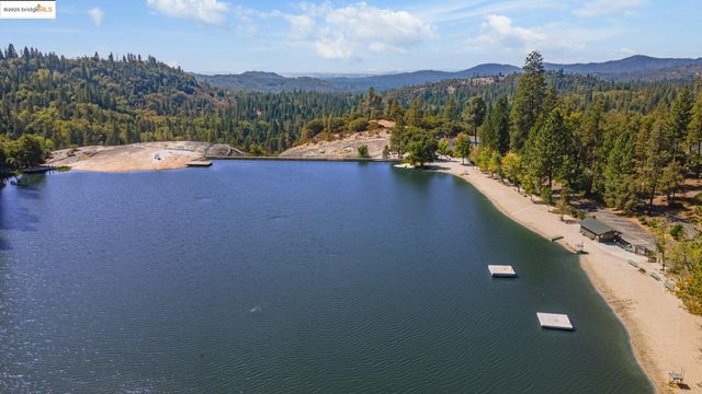 22693 Tamarack Dr, Twain Harte, CA 95383