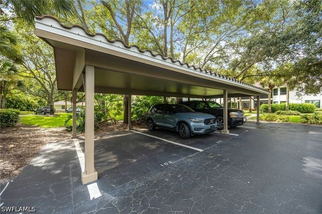 792 Eagle Creek DR 203, Naples, FL 34113
