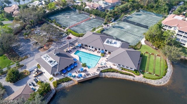 792 Eagle Creek DR 203, Naples, FL 34113