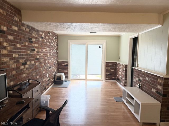 170 Tartan Drive, Follansbee, WV 26037