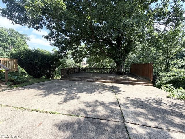170 Tartan Drive, Follansbee, WV 26037
