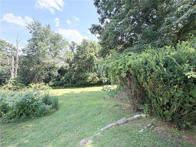 170 Tartan Drive, Follansbee, WV 26037
