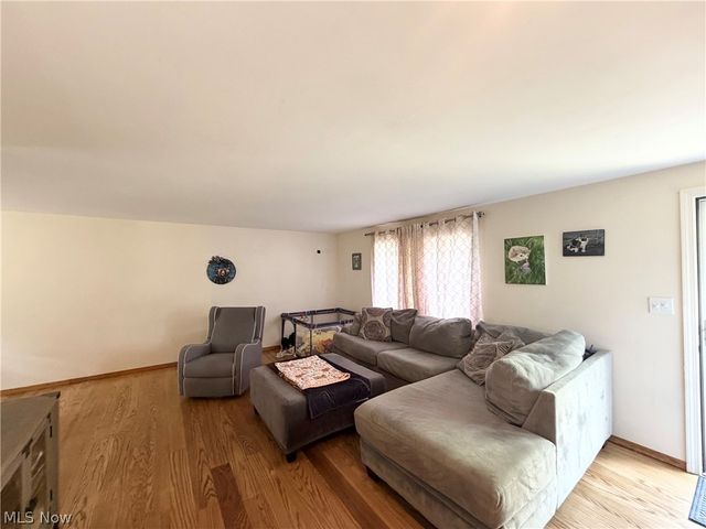 170 Tartan Drive, Follansbee, WV 26037