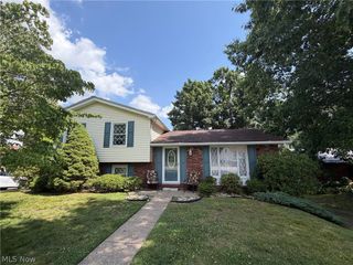 170 Tartan Drive, Follansbee, WV 26037