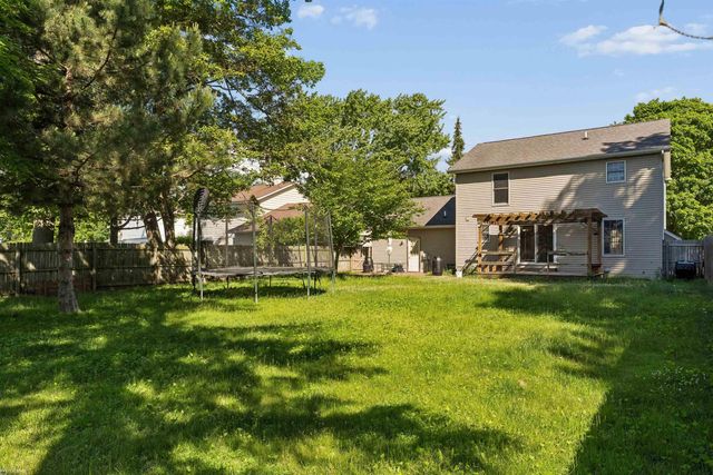1816 S Woodland Drive, Port Huron, MI 48060
