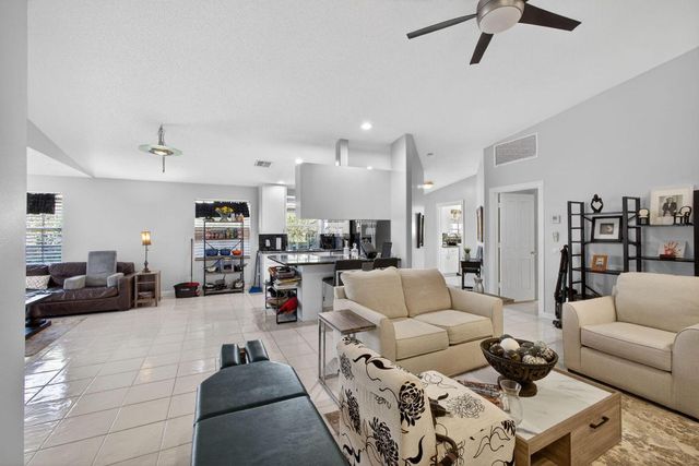 4153 Royal Oak Drive, Palm Beach Gardens, FL 33410