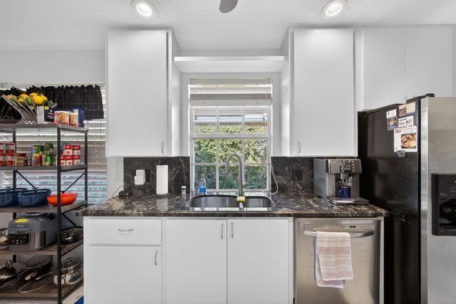 4153 Royal Oak Drive, Palm Beach Gardens, FL 33410