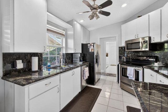 4153 Royal Oak Drive, Palm Beach Gardens, FL 33410