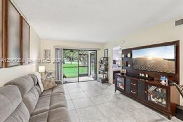 301 Olivewood Pl O130, Boca Raton, FL 33431