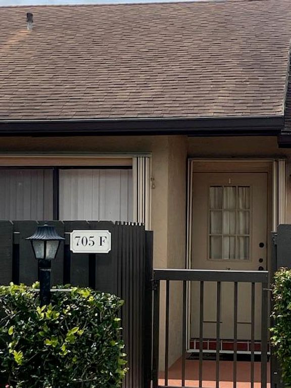 705 Sunny Pine Way F, Greenacres, FL 33415