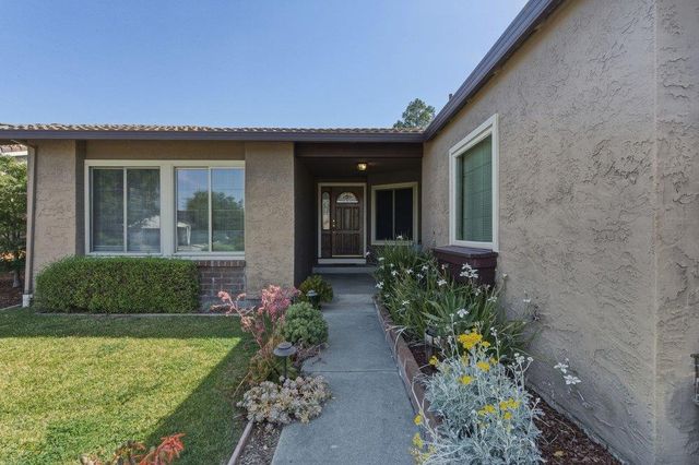 2072 Pleasant Crest Court, San Jose, CA 95148