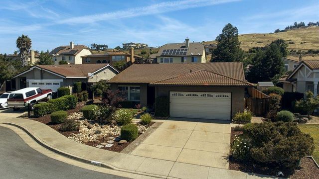 2072 Pleasant Crest Court, San Jose, CA 95148