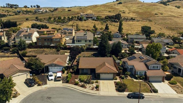 2072 Pleasant Crest Court, San Jose, CA 95148