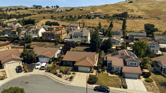 2072 Pleasant Crest Court, San Jose, CA 95148