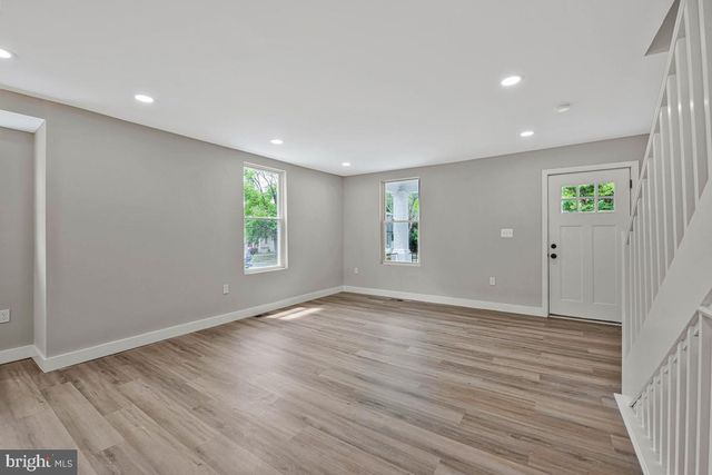 823 46TH ST NE, Washington, DC 20019