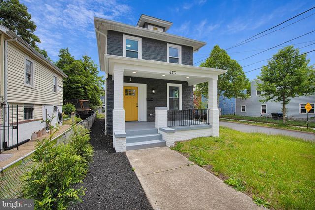 823 46TH ST NE, Washington, DC 20019