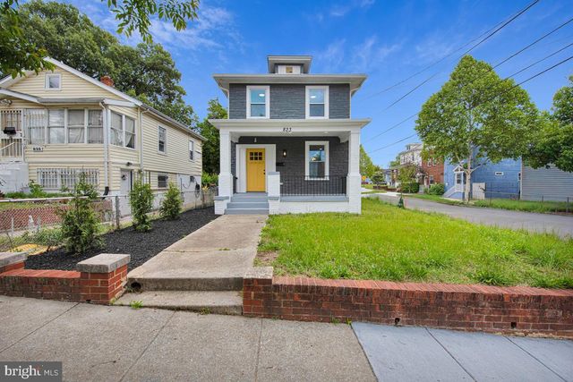 823 46TH ST NE, Washington, DC 20019