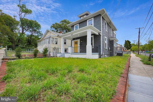 823 46TH ST NE, Washington, DC 20019