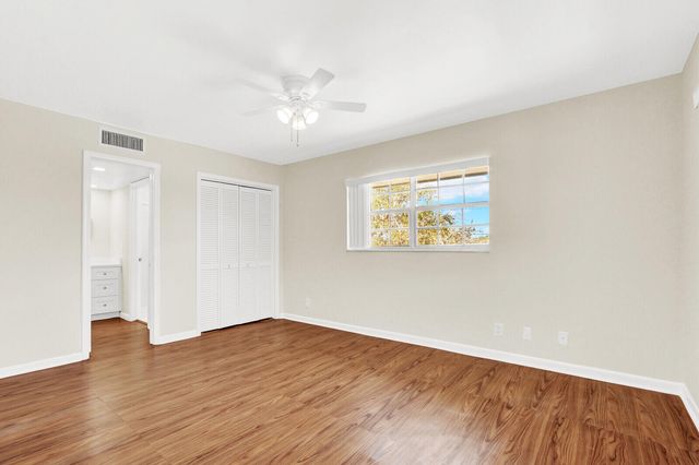 10249 N Military Trail Apt 201, Palm Beach Gardens, FL 33410