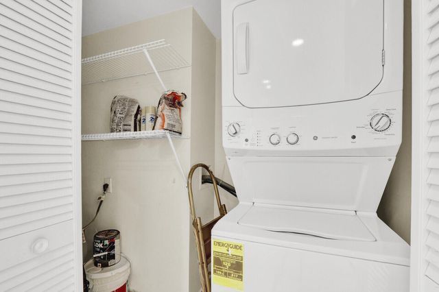 10249 N Military Trail Apt 201, Palm Beach Gardens, FL 33410