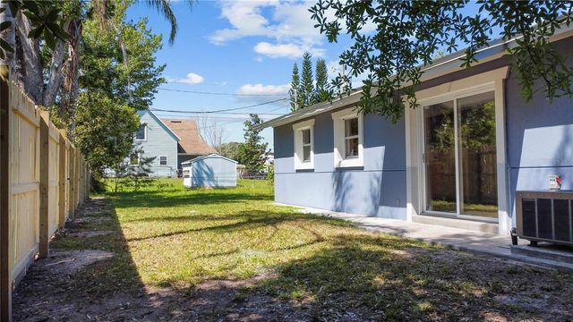 400 MONTANA AVENUE, St Cloud, FL 34769