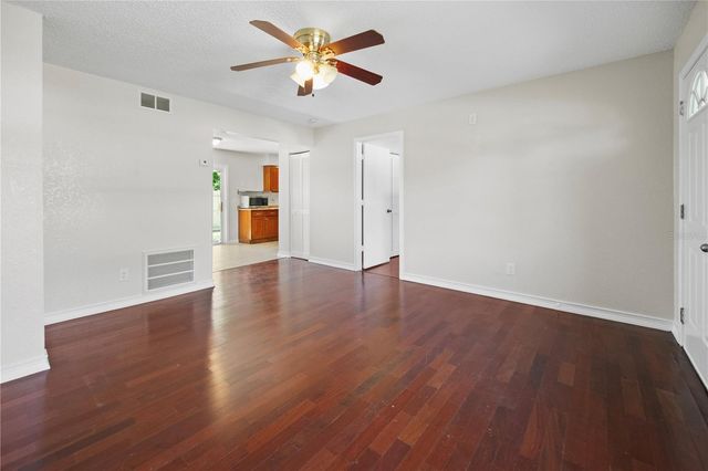 400 MONTANA AVENUE, St Cloud, FL 34769