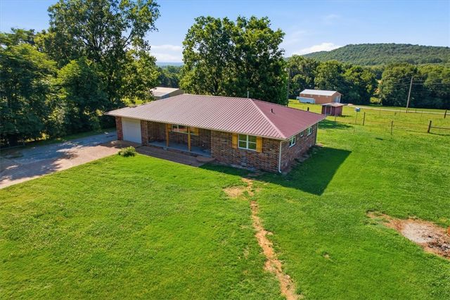 12831 Hummingbird Road, Elkins, AR 72727