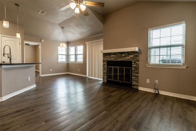 1003 Hyridge ST, Round Rock, TX 78664