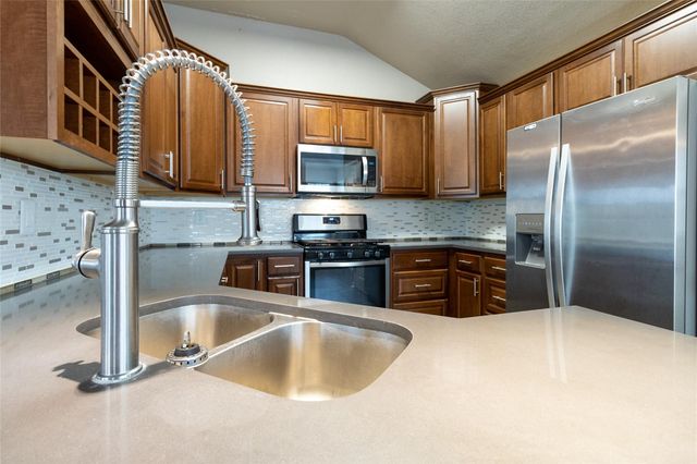 1003 Hyridge ST, Round Rock, TX 78664