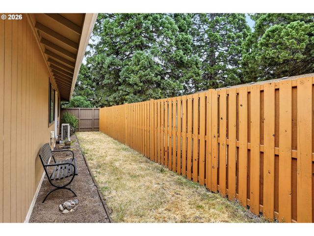 533 Sw 13TH Ave, Canby, OR 97013