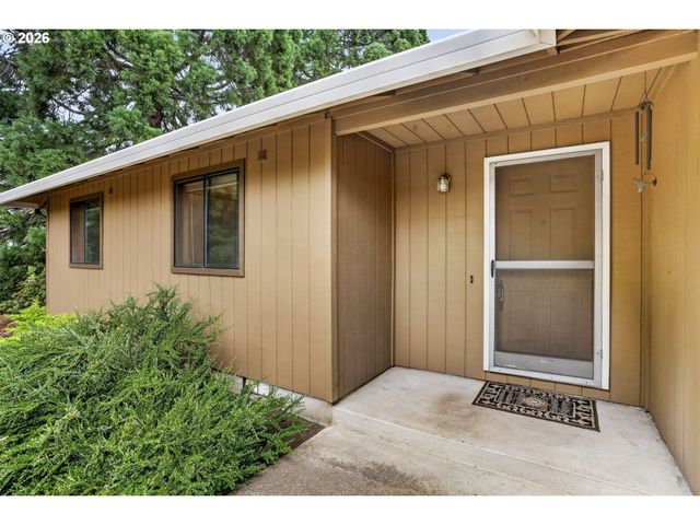 533 Sw 13TH Ave, Canby, OR 97013