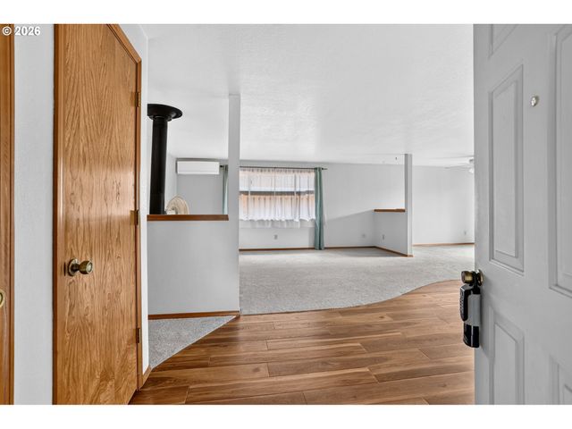533 Sw 13TH Ave, Canby, OR 97013