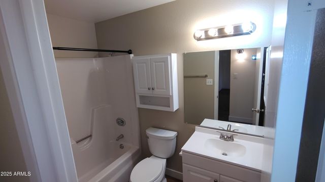 1033 S FLORENCE Drive, Mesa, AZ 85208