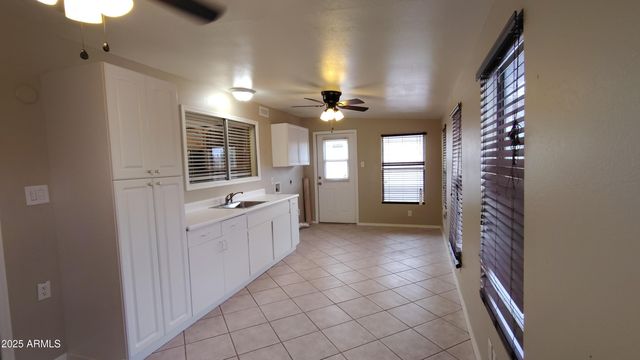 1033 S FLORENCE Drive, Mesa, AZ 85208