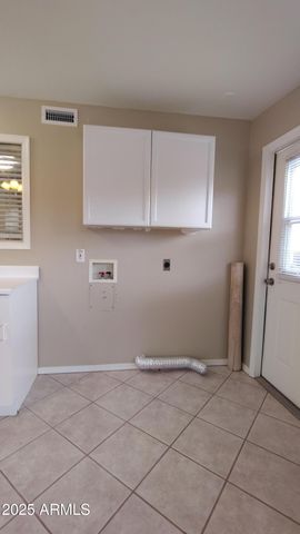 1033 S FLORENCE Drive, Mesa, AZ 85208