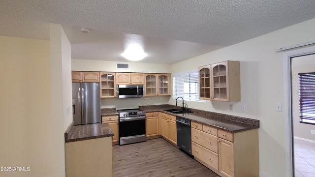 1033 S FLORENCE Drive, Mesa, AZ 85208
