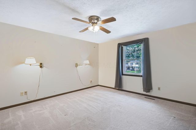 1262 Berwyn Lane, Newark, OH 43055