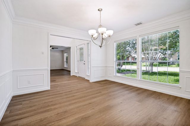 1318 Newport Drive, Carrollton, TX 75006