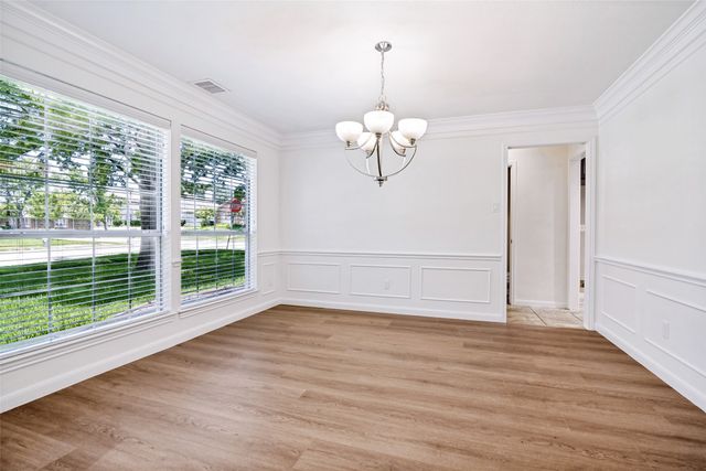1318 Newport Drive, Carrollton, TX 75006