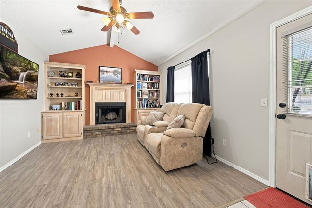 3601 W Mockingbird Lane, Rogers, AR 72756