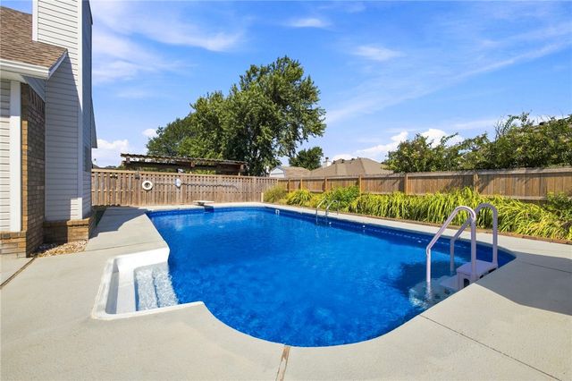 3601 W Mockingbird Lane, Rogers, AR 72756