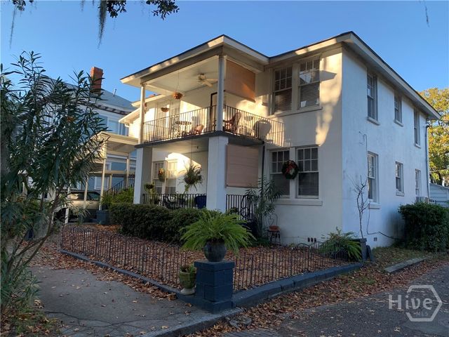 18 W 36th Street Upper, Savannah, GA 31401
