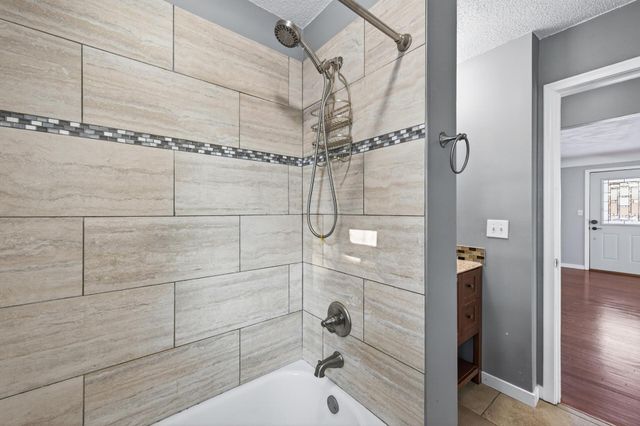 296 Sherwood Road, Shoreview, MN 55126