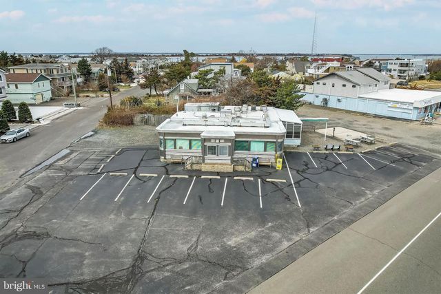 704 BROADWAY, Barnegat Light, NJ 08006