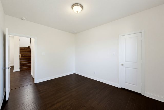 1920 Roundtree Circle E, Fort Worth, TX 76008