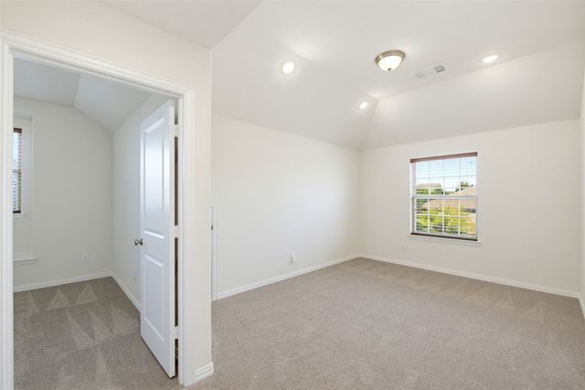 1920 Roundtree Circle E, Fort Worth, TX 76008