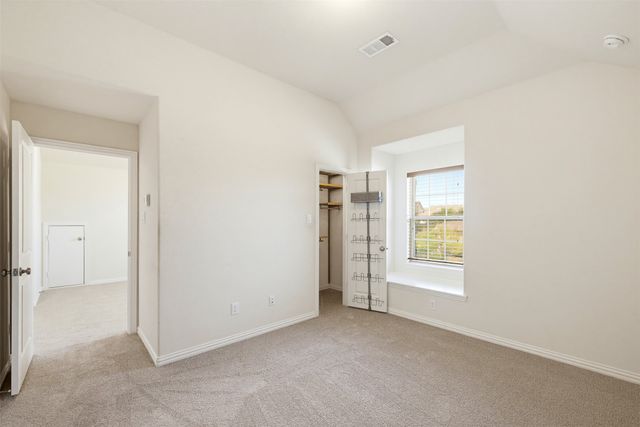 1920 Roundtree Circle E, Fort Worth, TX 76008