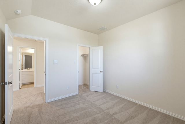 1920 Roundtree Circle E, Fort Worth, TX 76008